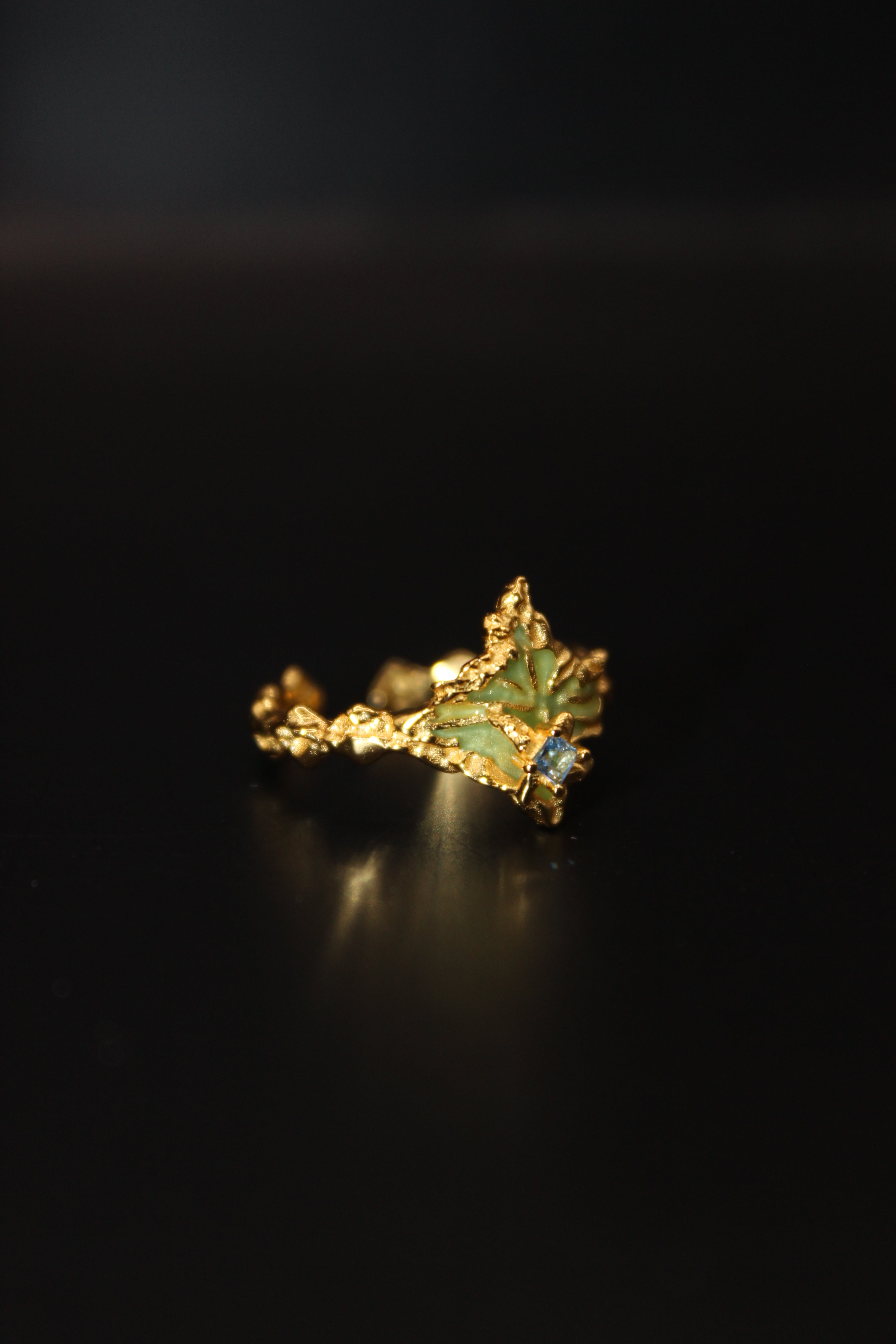 Huế Dynasty Ring