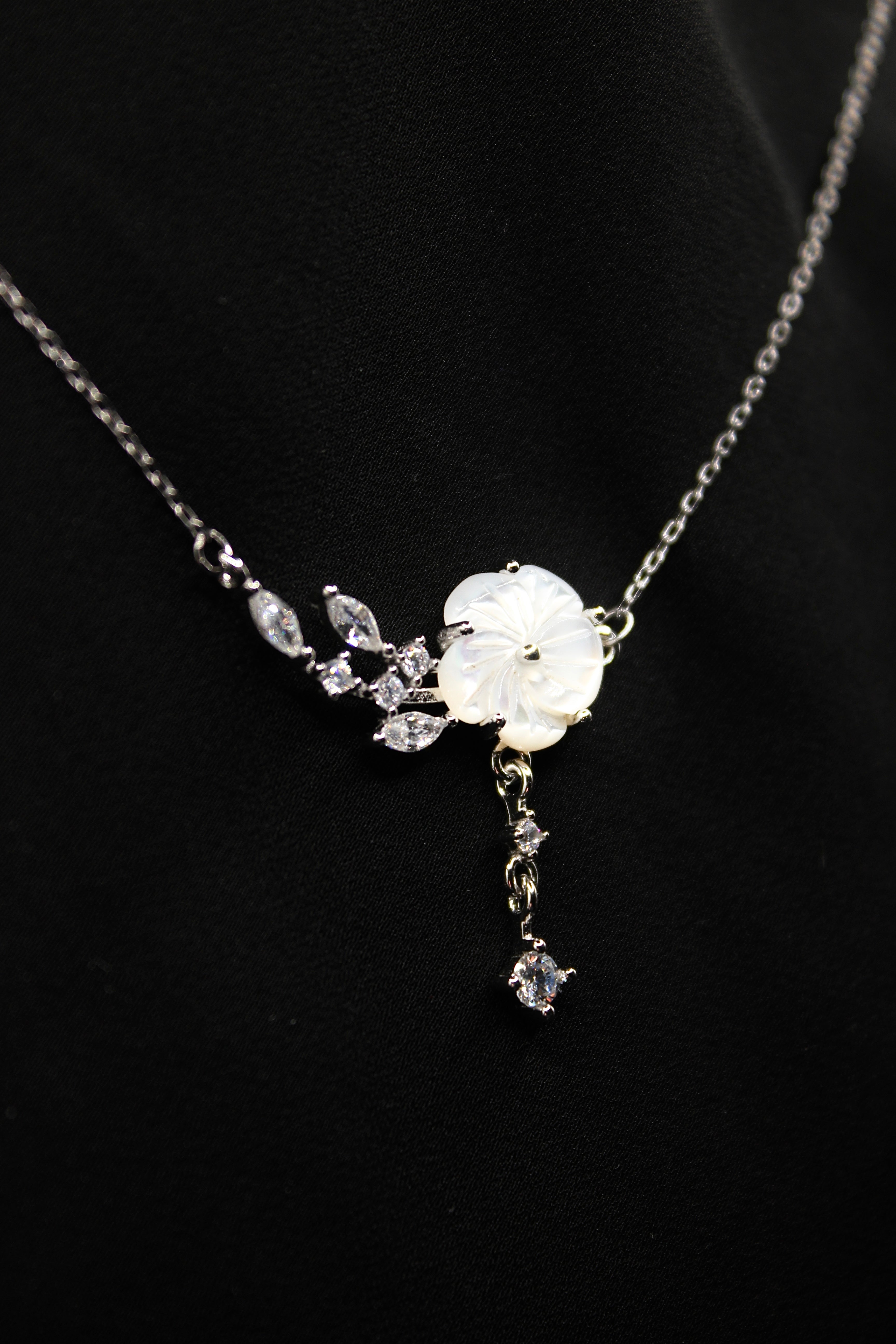 Đà Lạt Garden Necklace