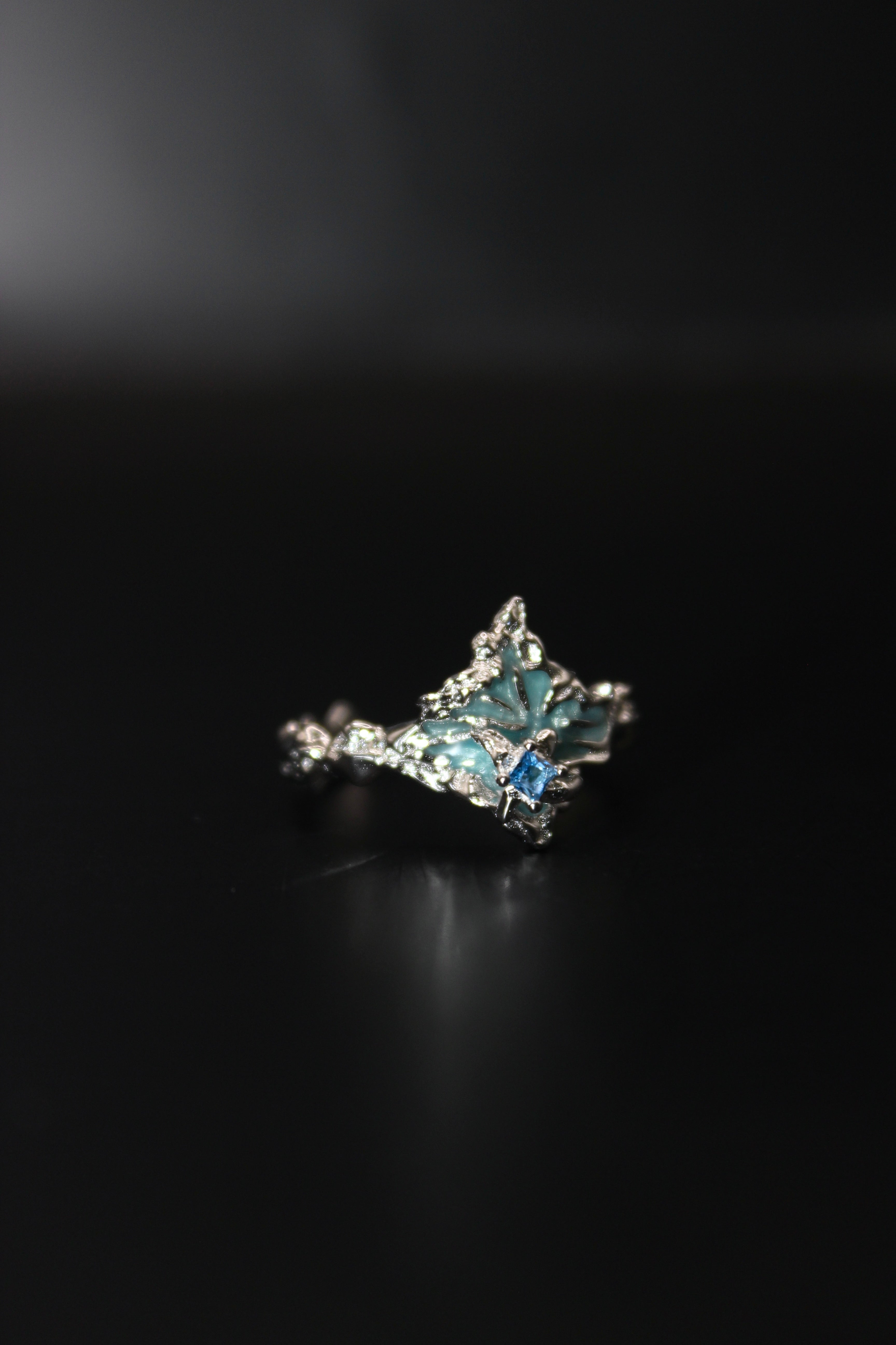 Huế Dynasty Ring