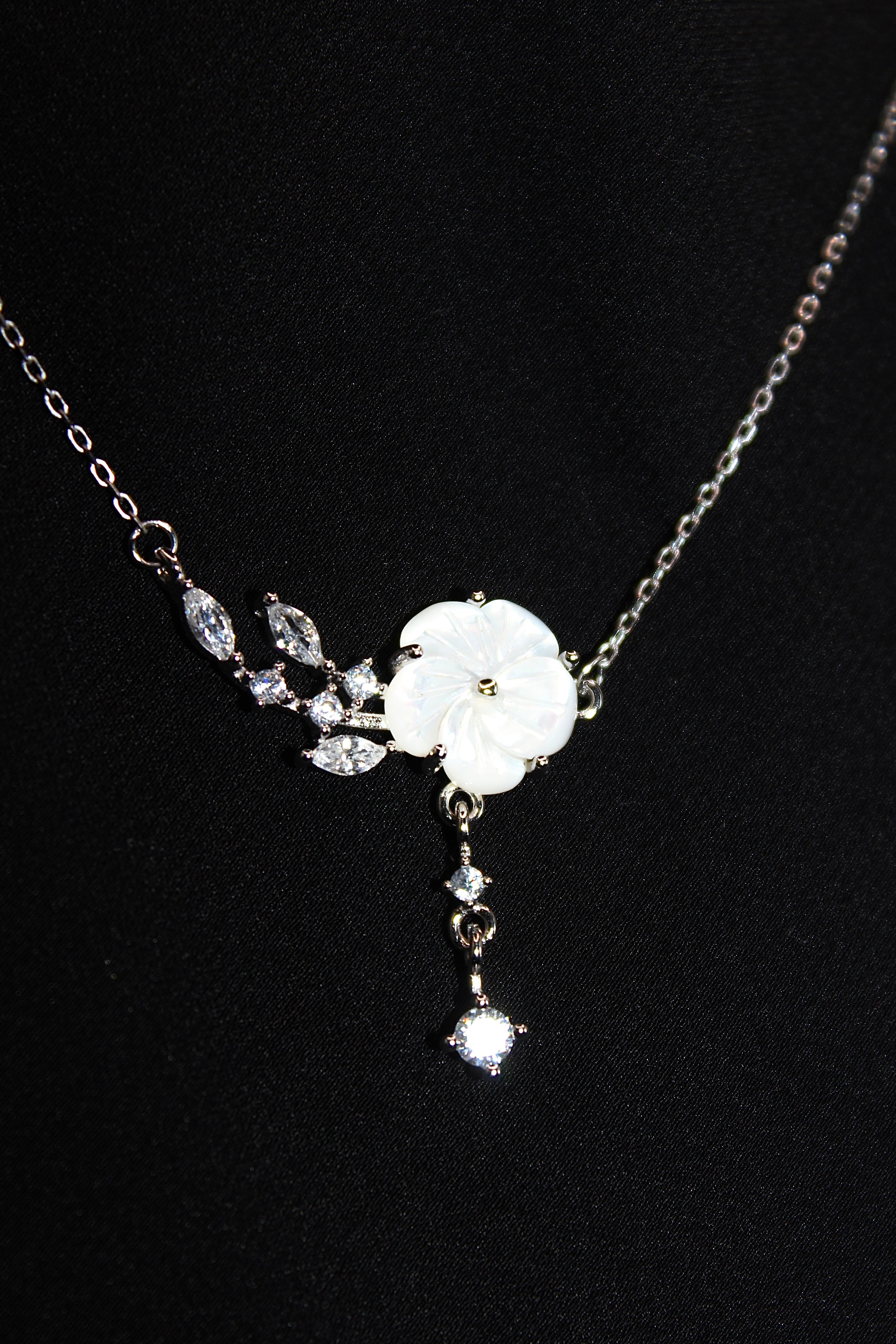 Đà Lạt Garden Necklace