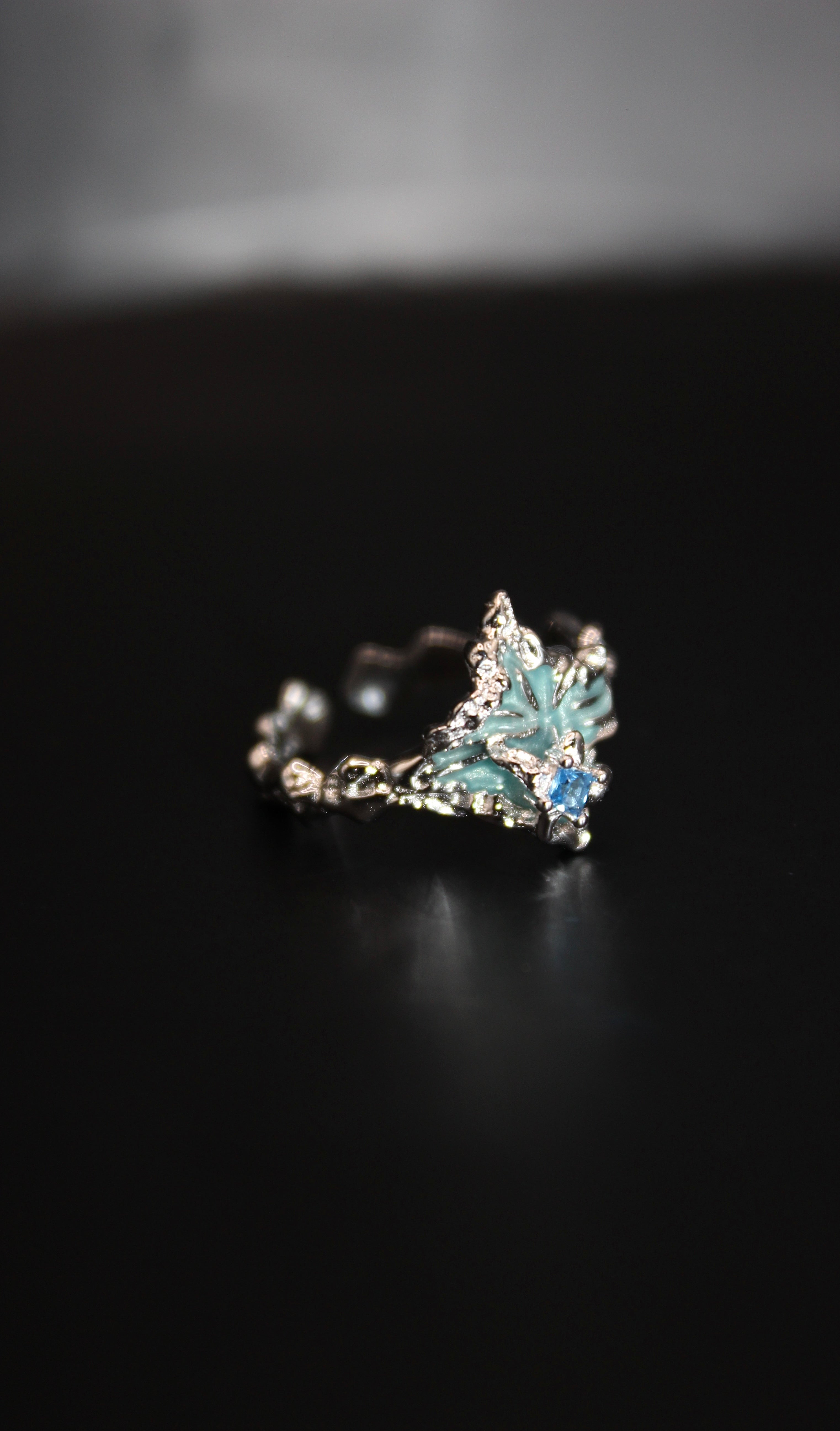 Huế Dynasty Ring