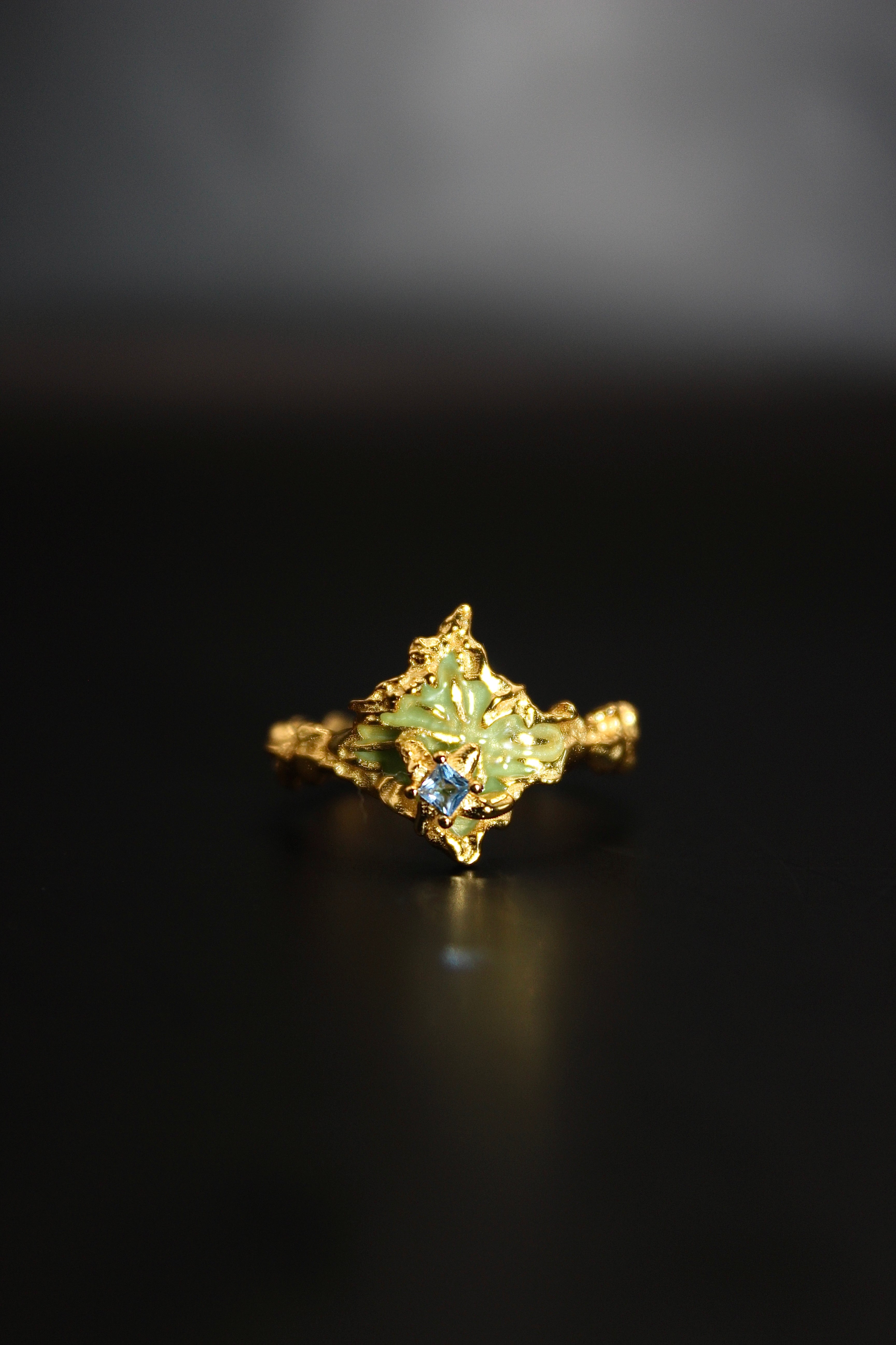 Huế Dynasty Ring