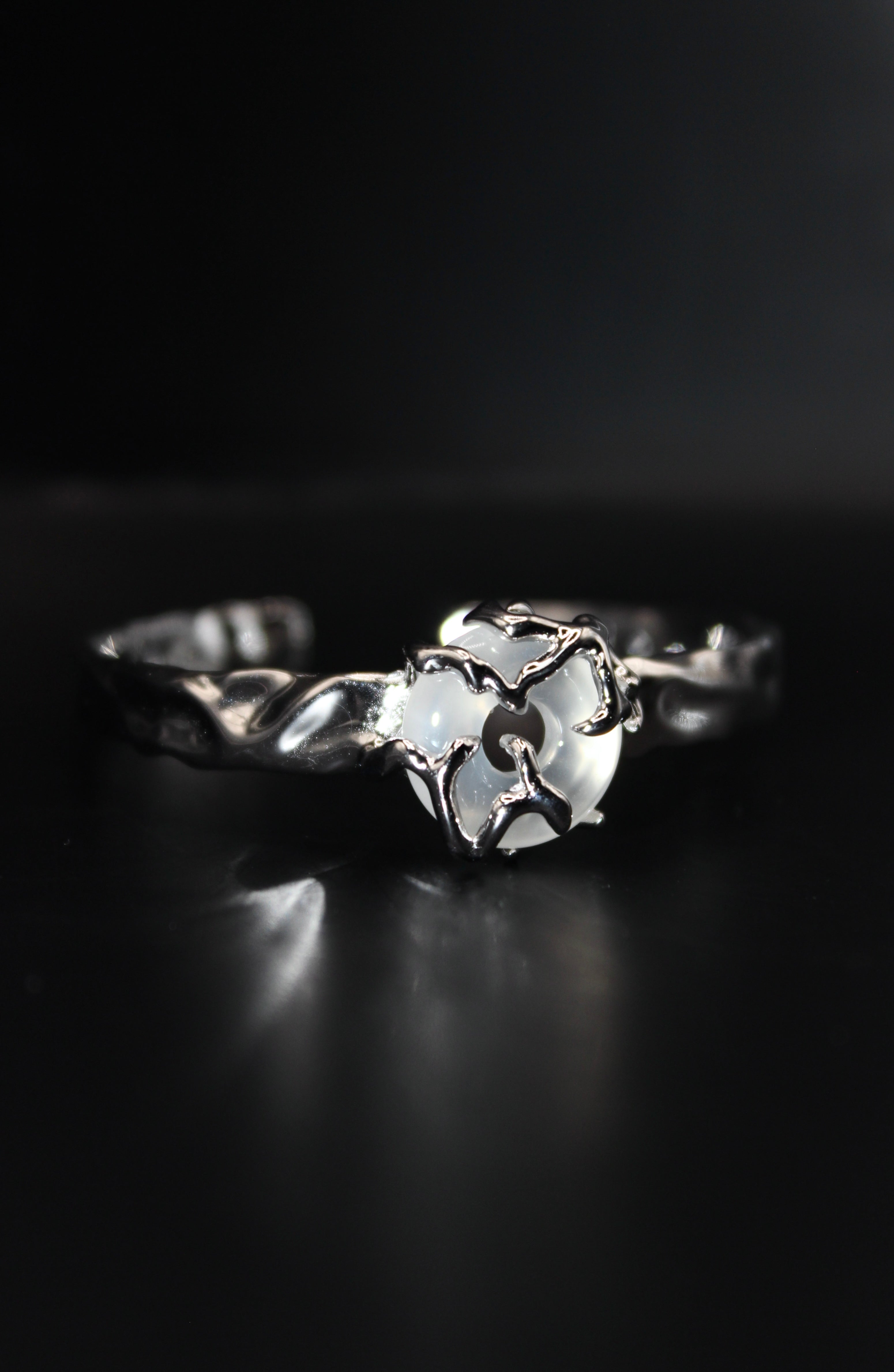 Mây Sapa Jade Cuff