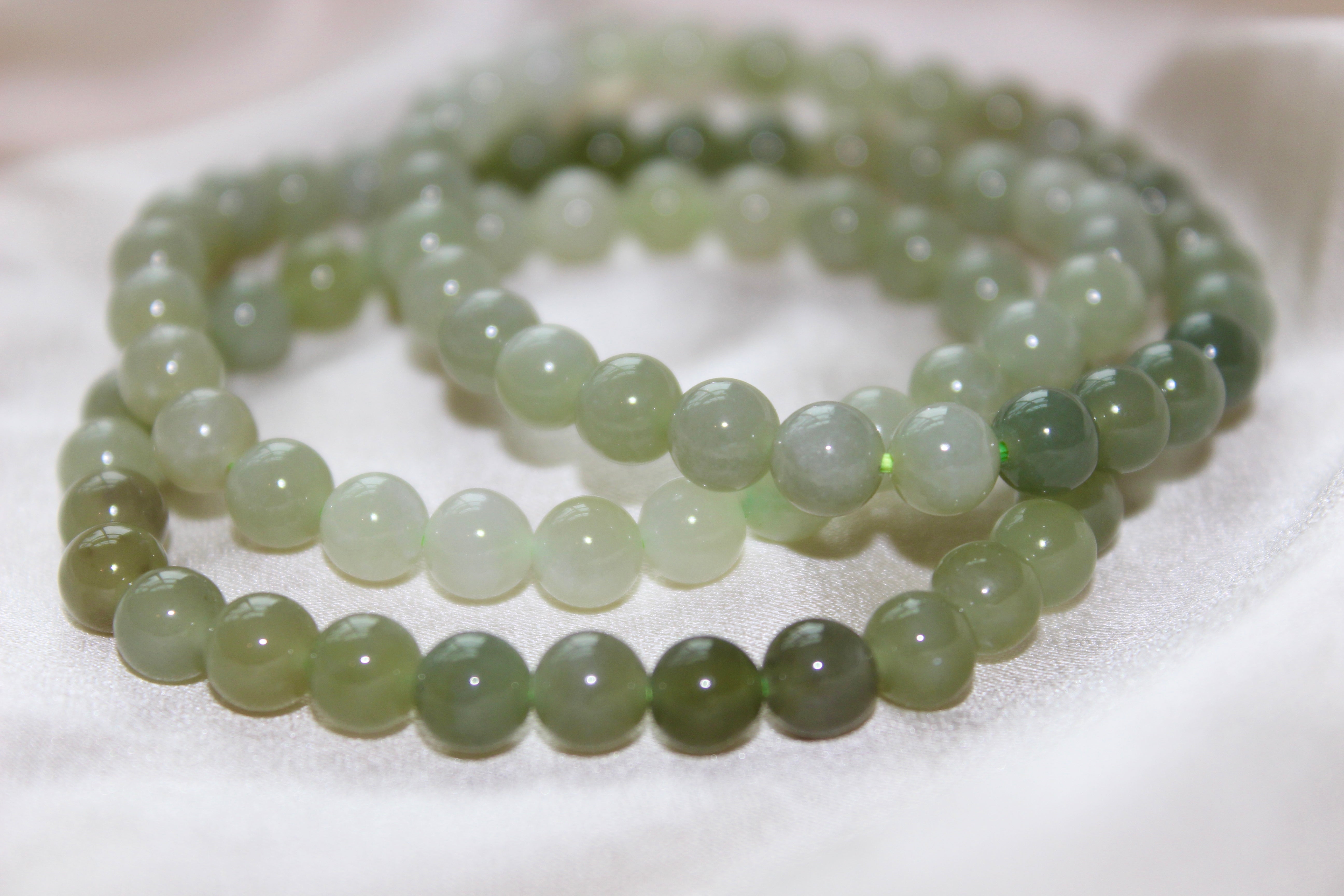 Light Green Jade Beaded Bracelet