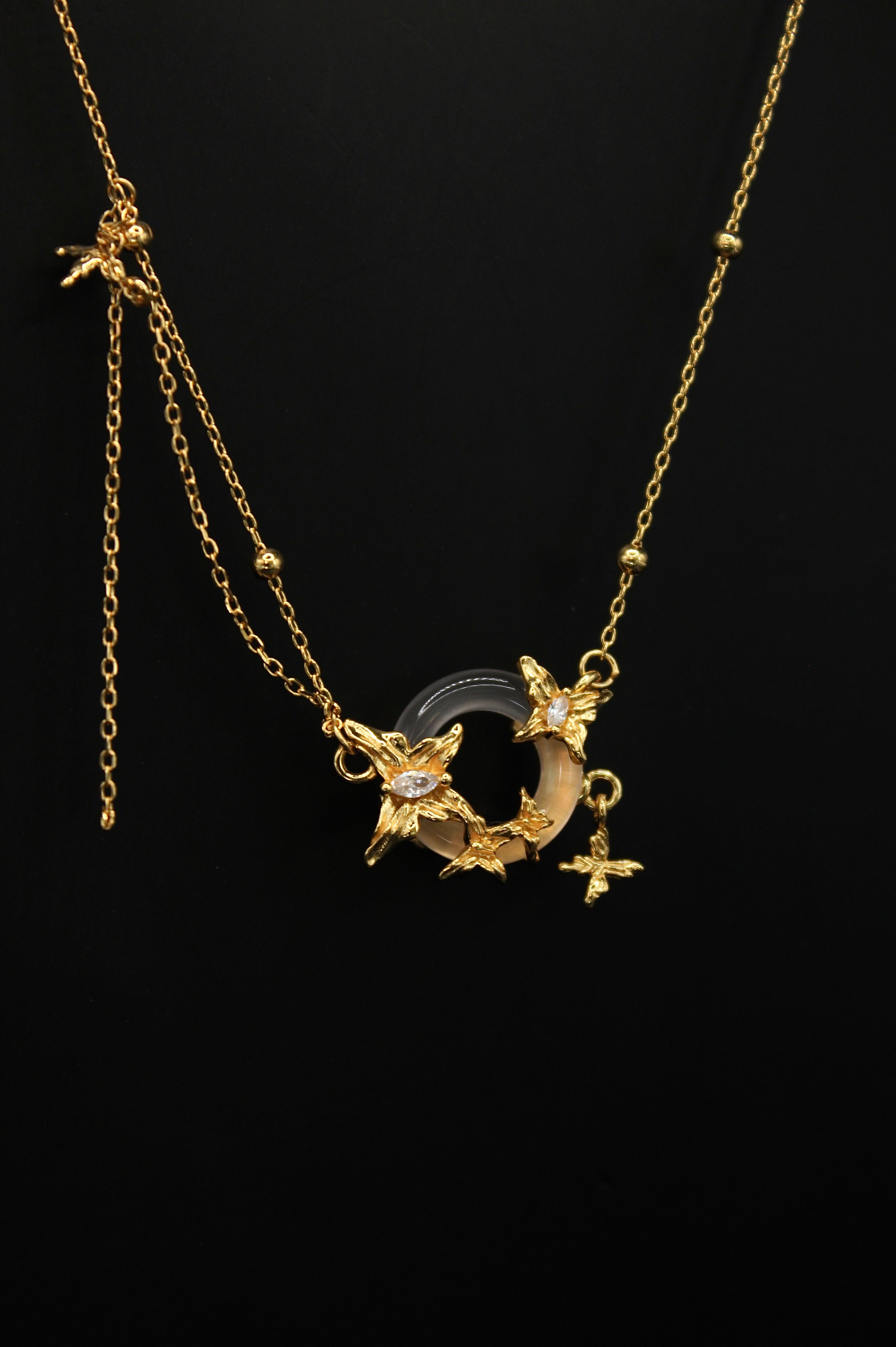 Lantana Camara Jade Necklace