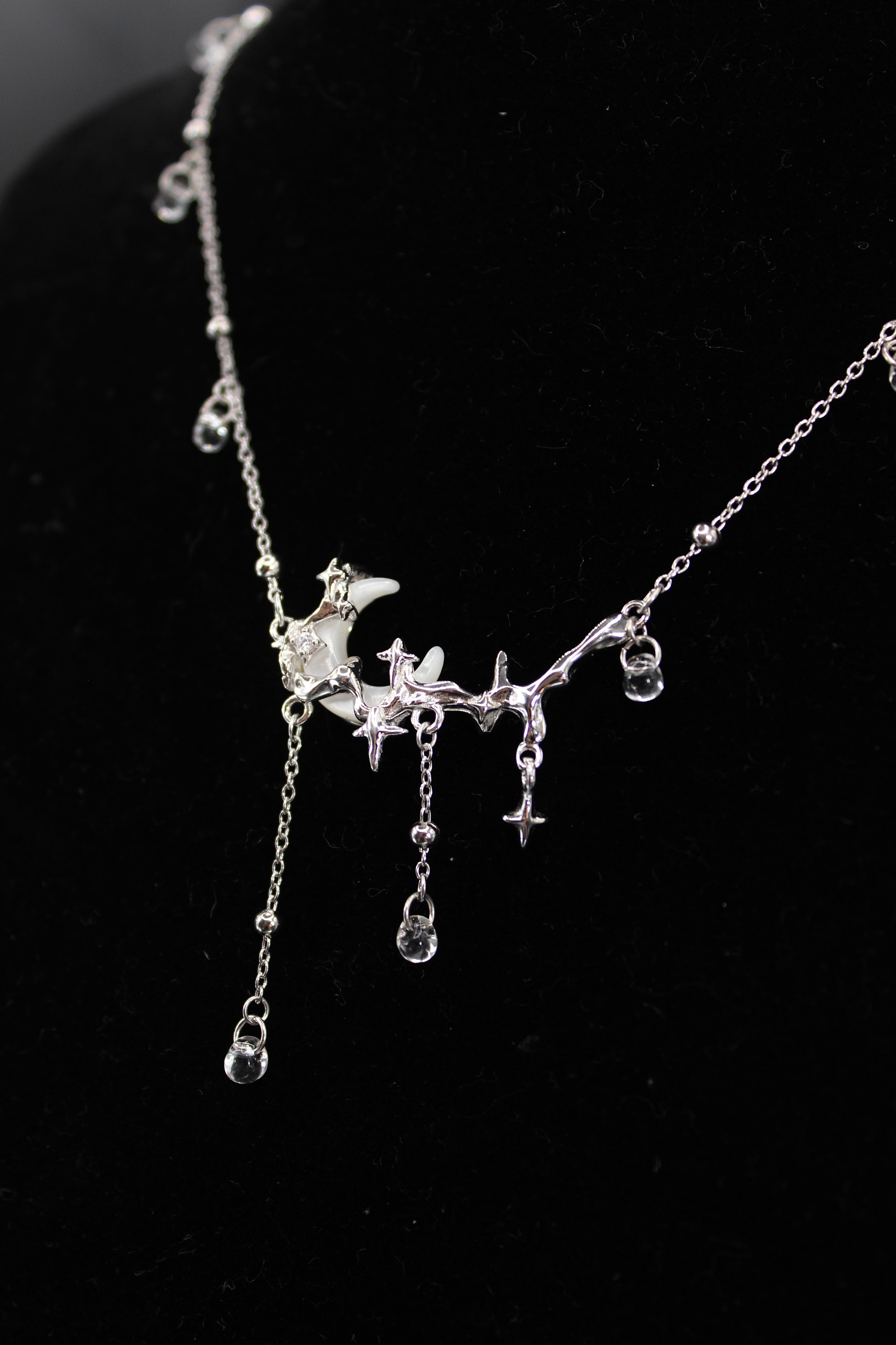 Cuội Moon Rain Necklace