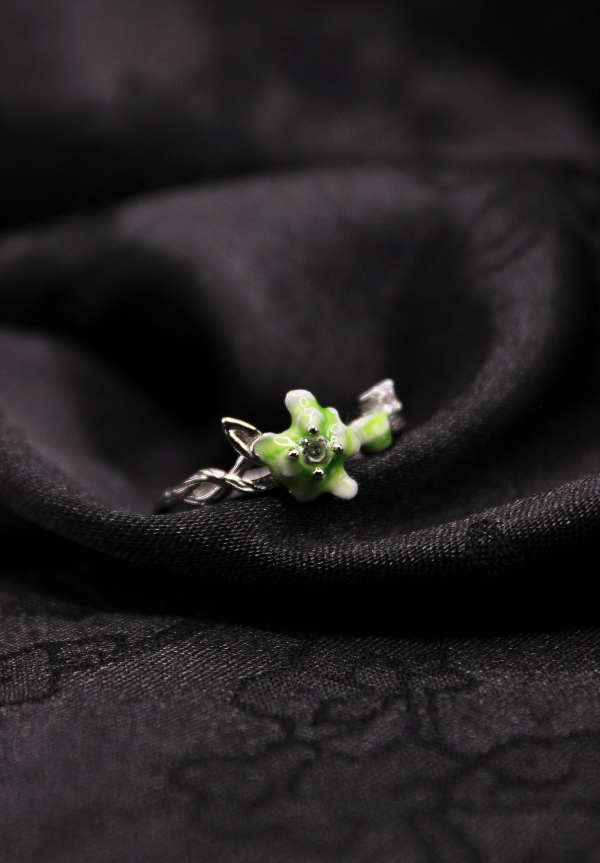 Soft Flower Ring