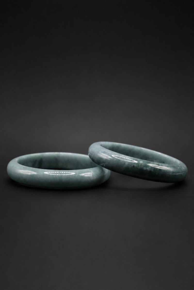 Blue Haze Jade Bangle