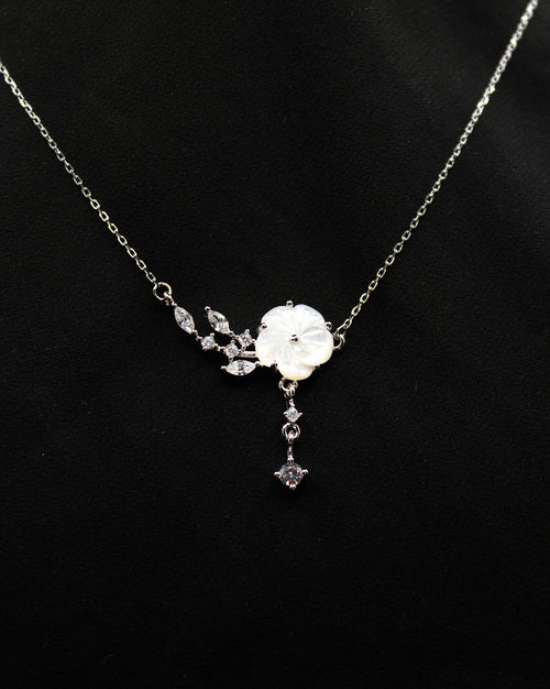 Đà Lạt Garden Necklace