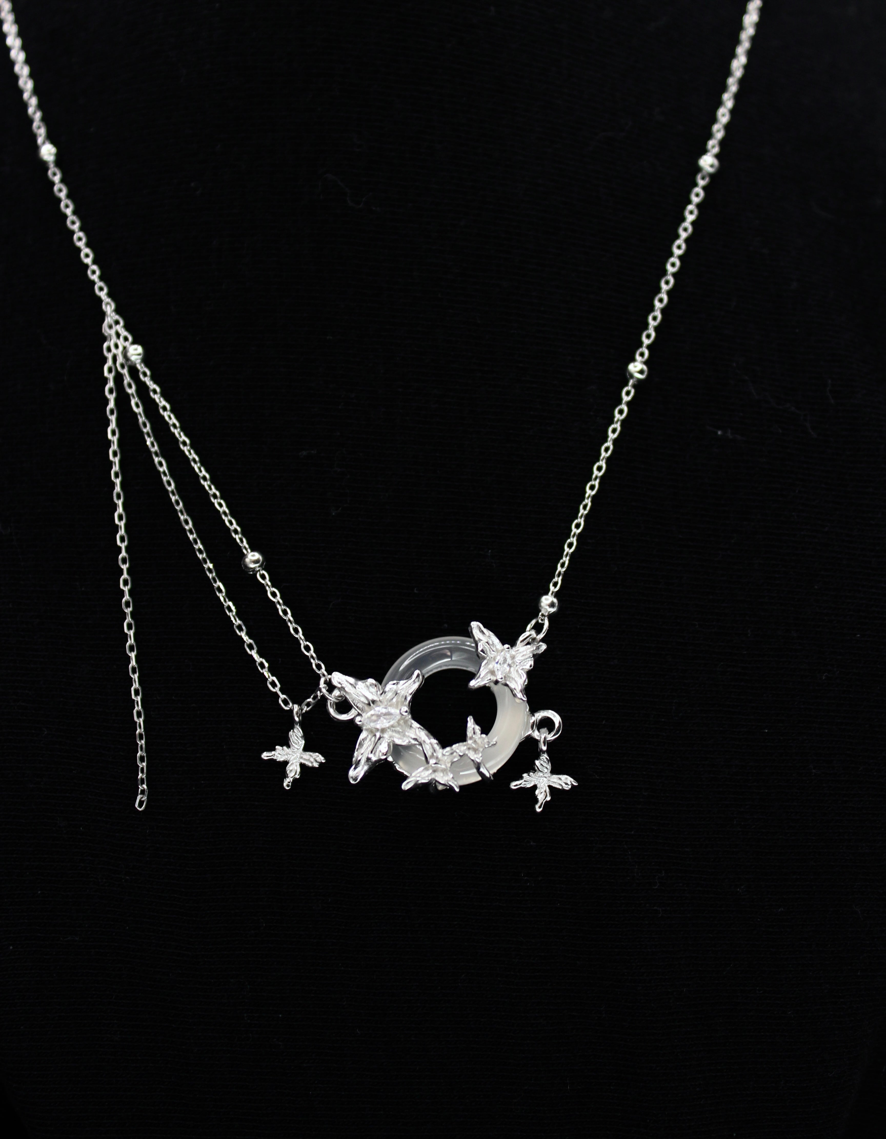 Lantana Camara Jade Necklace