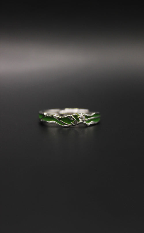 Venomous Vine Ring