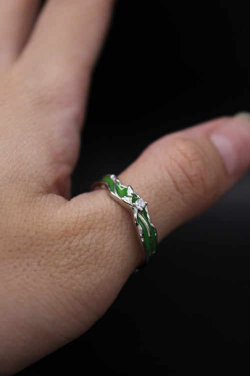 Venomous Vine Ring