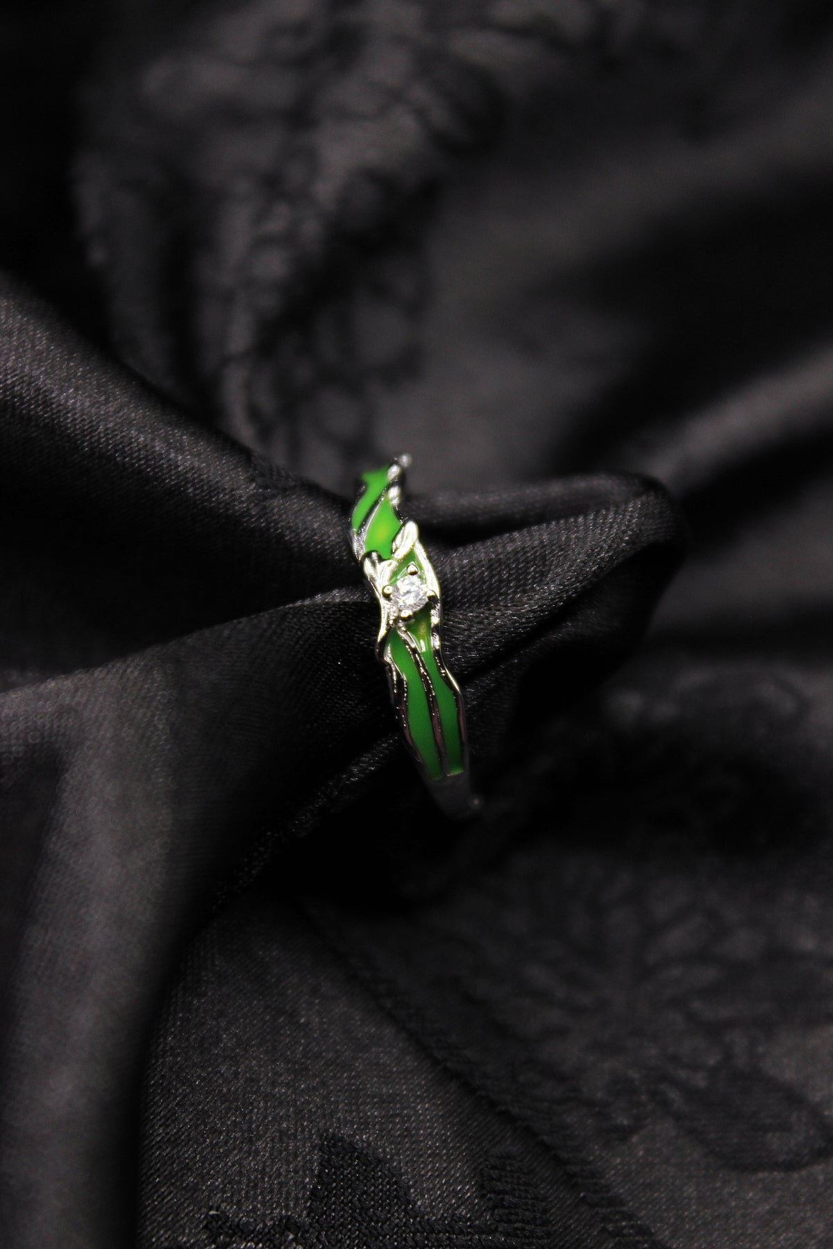 Venomous Vine Ring