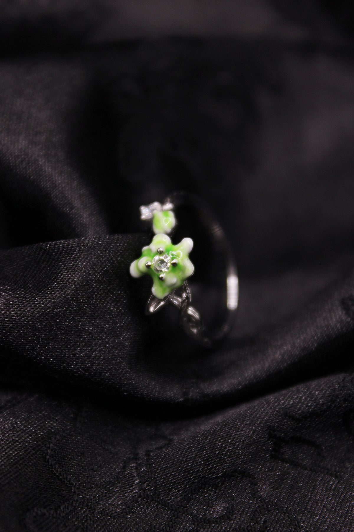 Soft Flower Ring