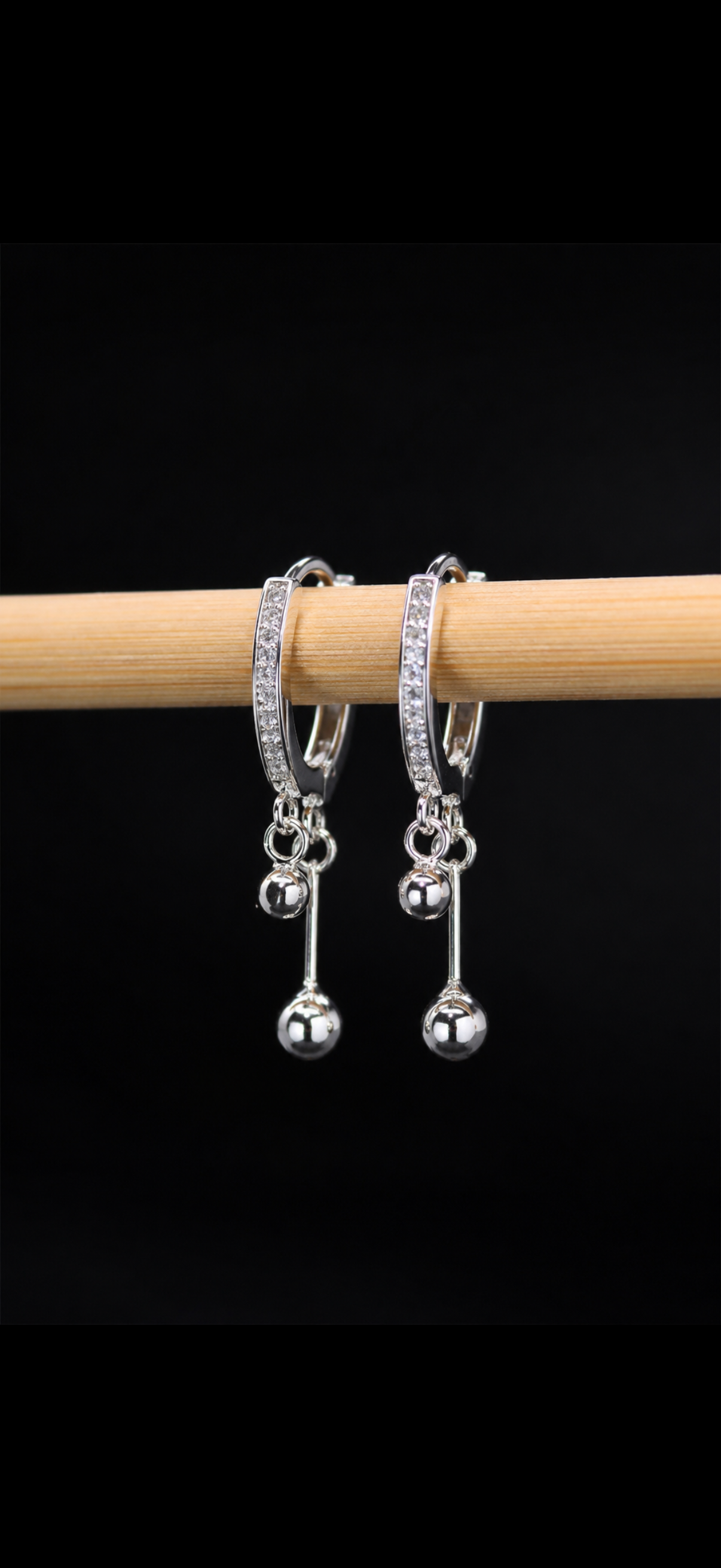 Sương Rơi Dangle Earrings