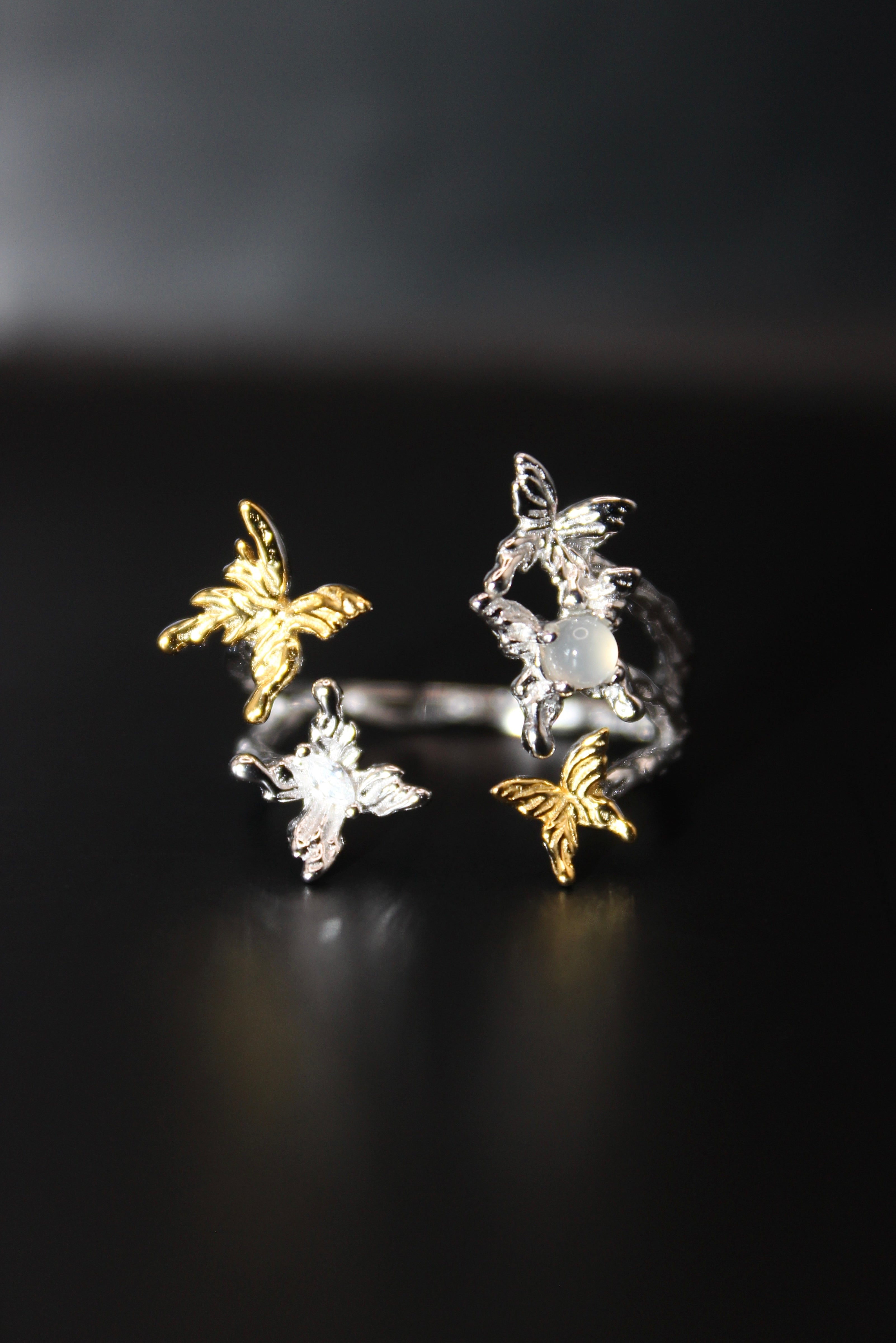 Butterflies of Đà Lạt Ring