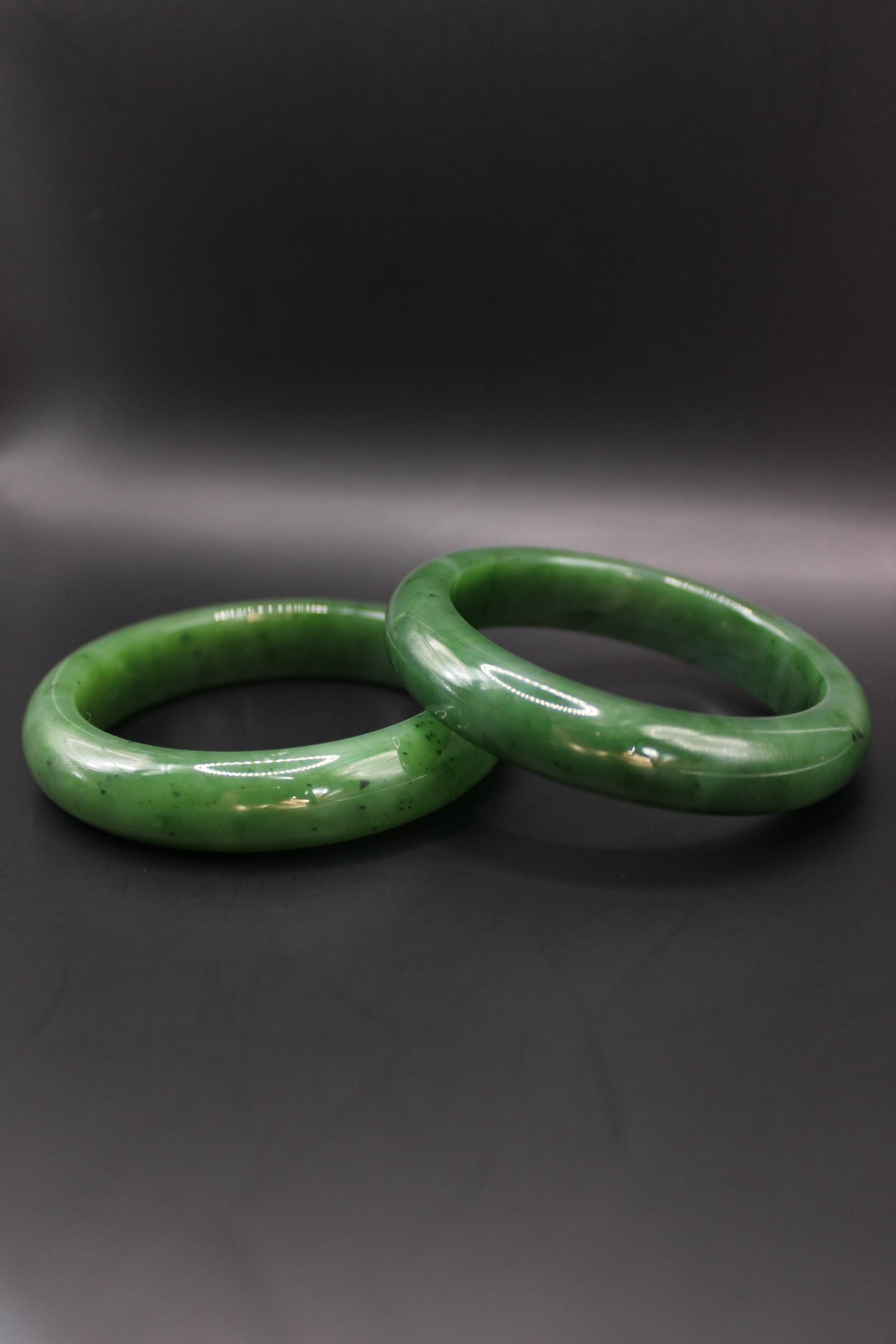 Thick Green Jade Bangle