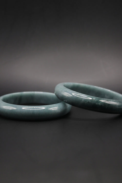 Blue Haze Jade Bangle