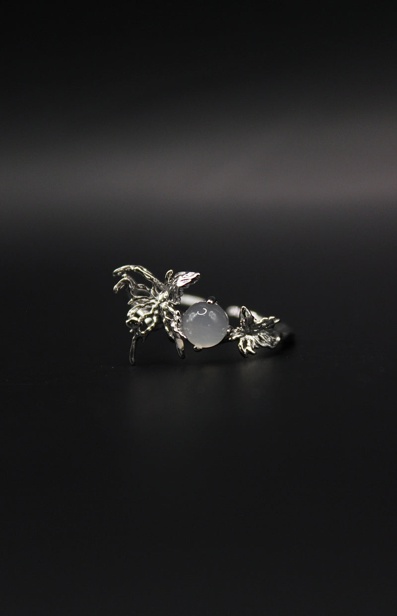 Hồn Điệp Ring