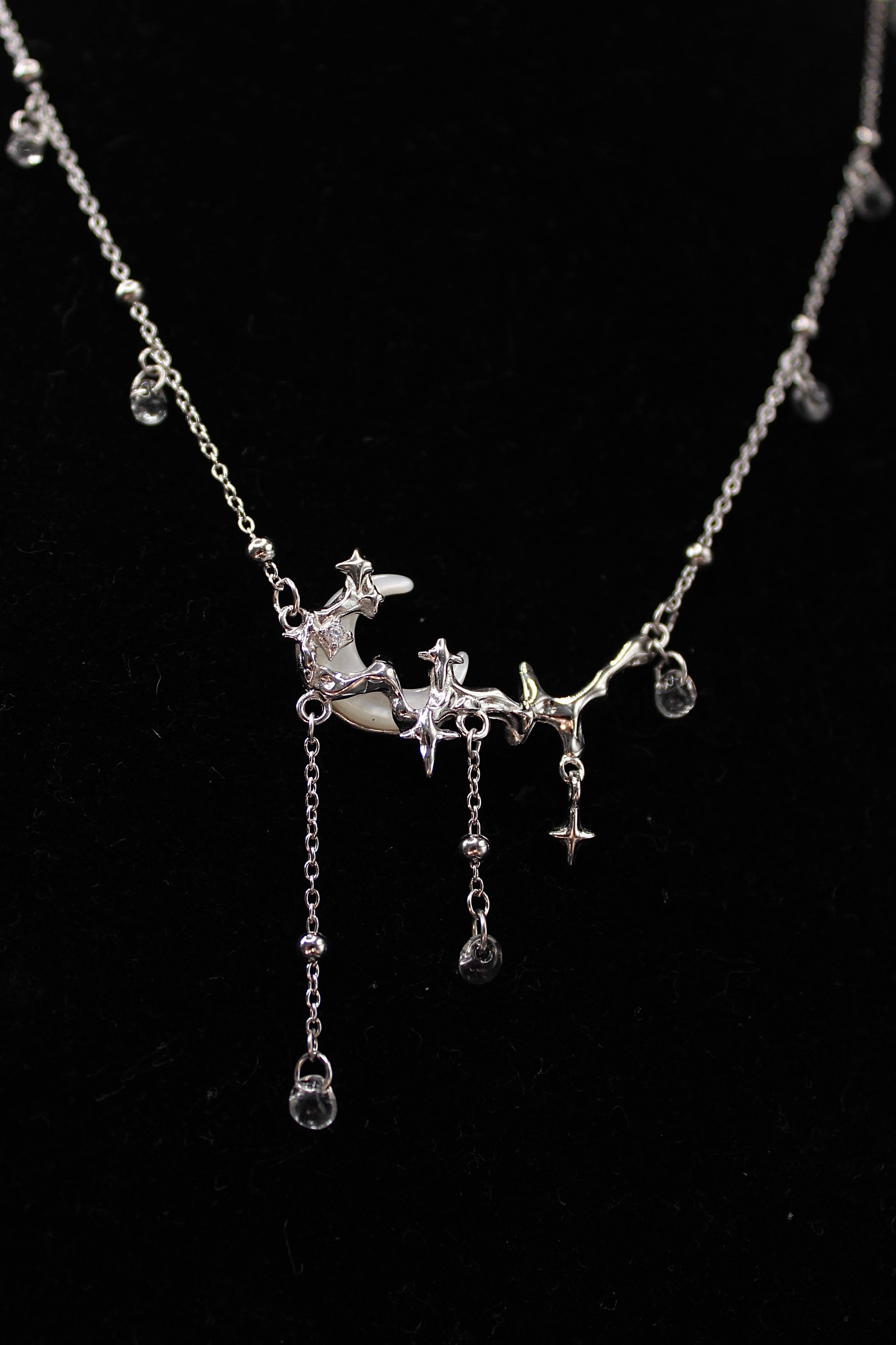 Cuội Moon Rain Necklace