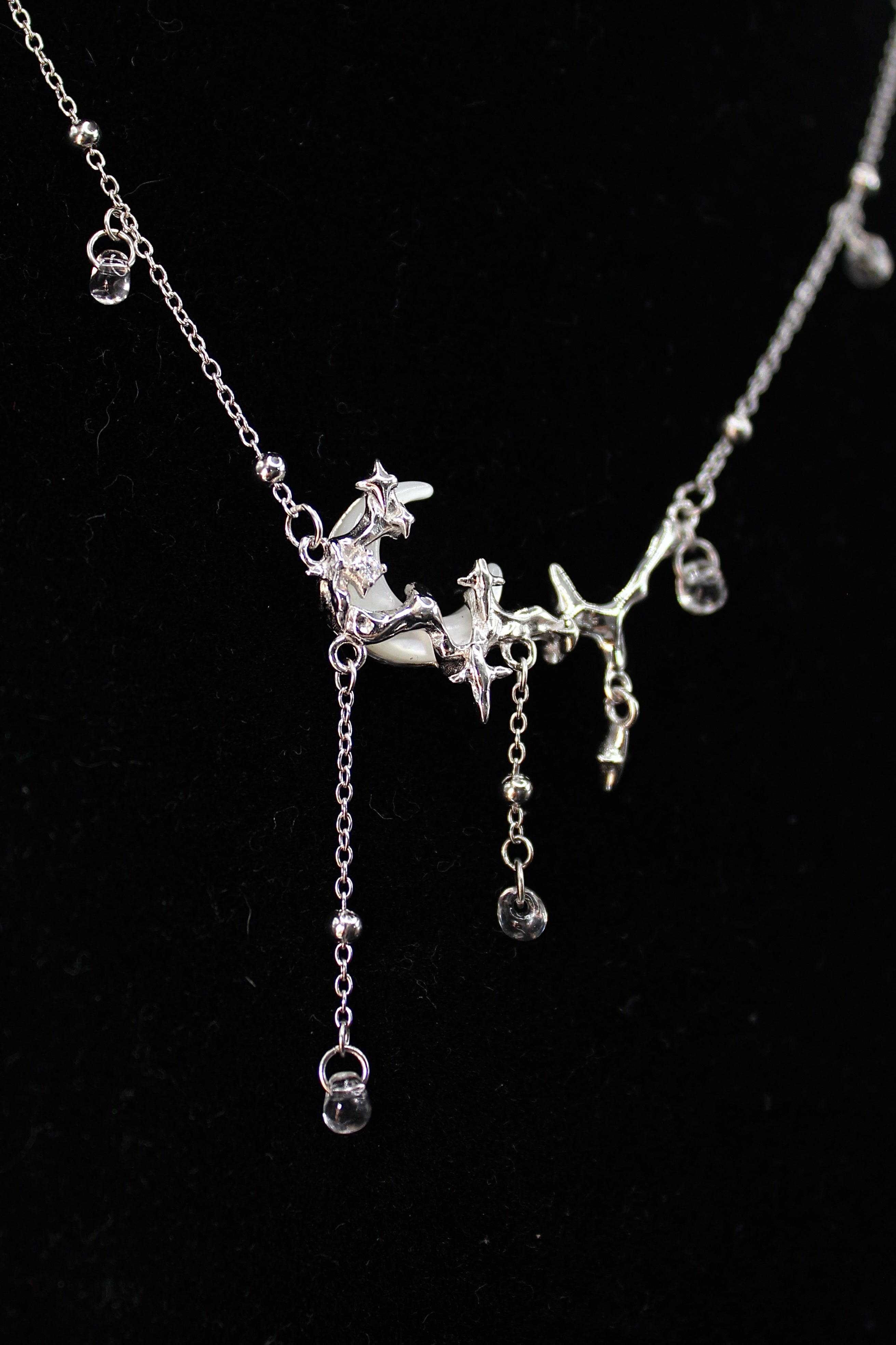Cuội Moon Rain Necklace