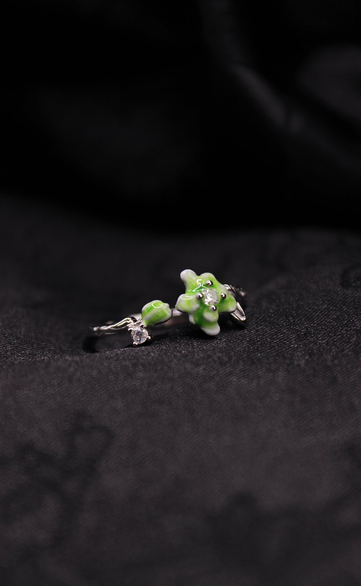 Soft Flower Ring