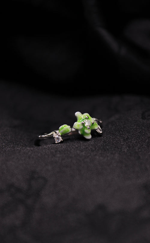 Soft Flower Ring