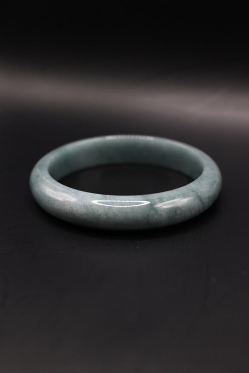 Blue Haze Jade Bangle