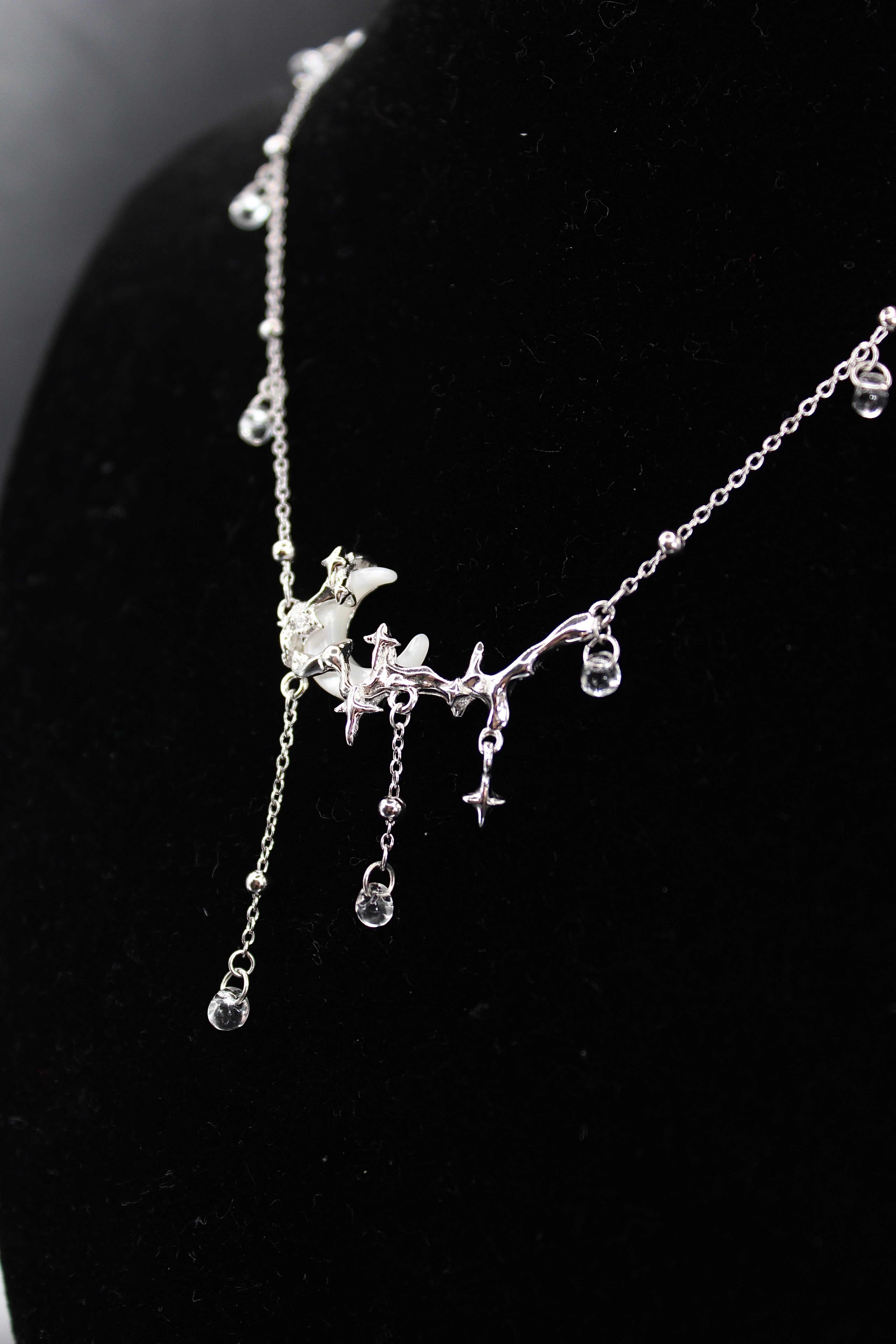 Cuội Moon Rain Necklace