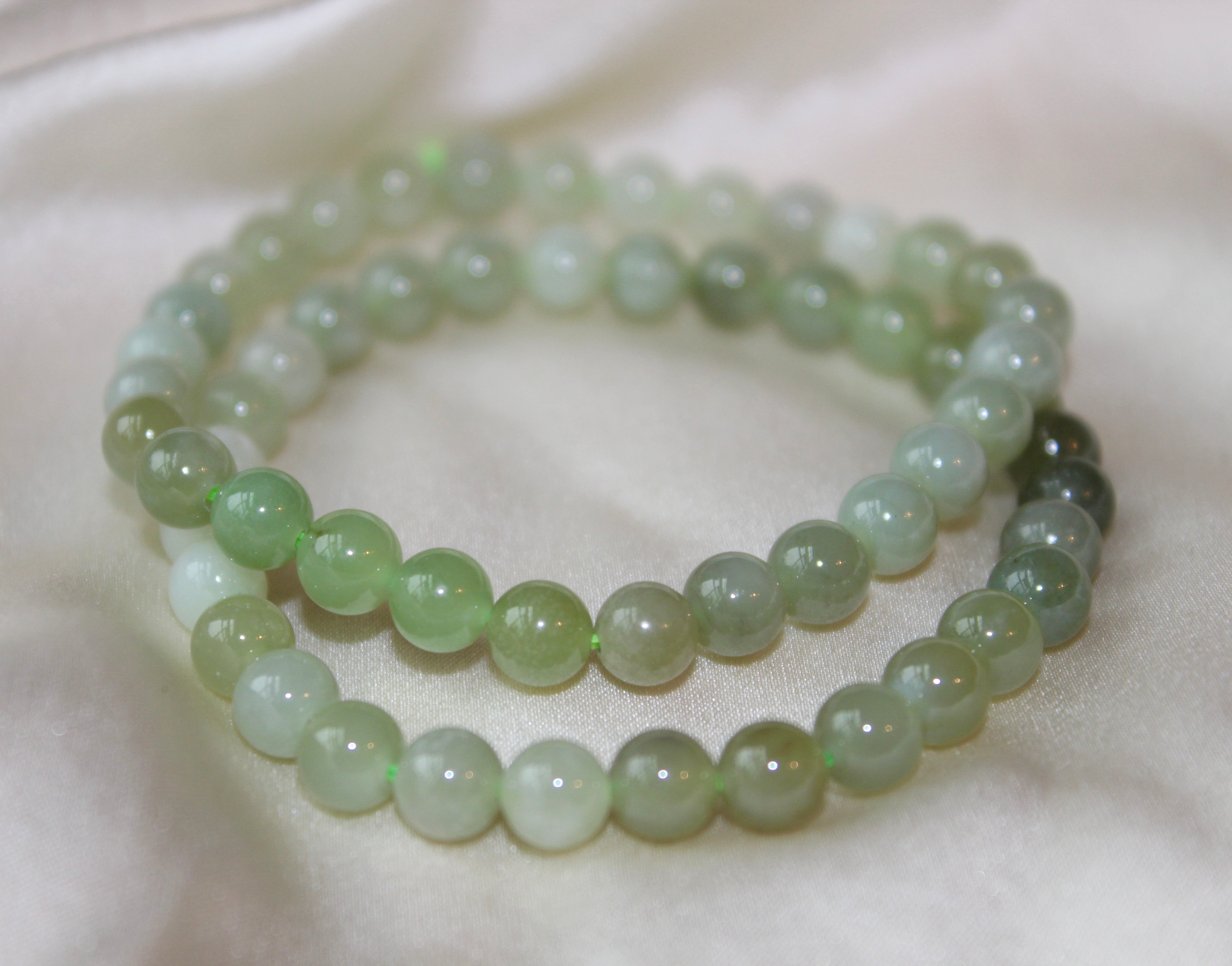 Light Green Jade Beaded Bracelet